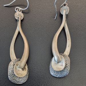 Silpada Brushed Sterling Silver Teardrop Earrings Retired 2010